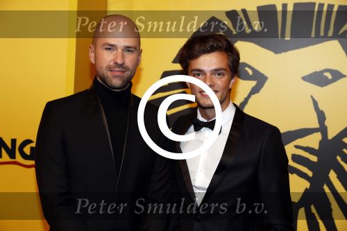 Scheveningen 30 oktober 2016
Premiere the lion king in het circustheater. Buddy Vedder met een kennis