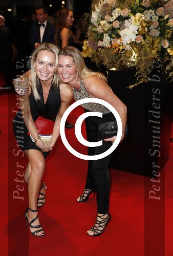 Amsterdam 13 oktober 2016
Televizierring 2016 in de heineken music Hall. carlijn de Vries met Jorica Koppen