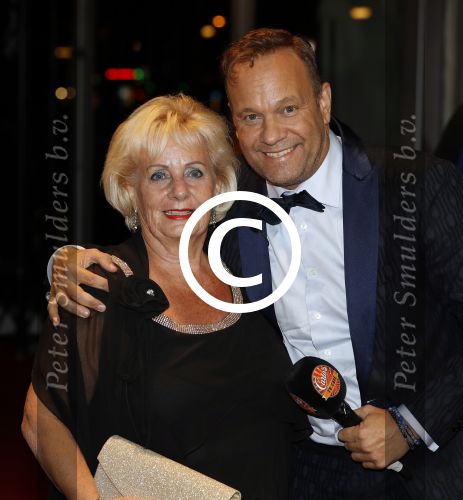 Amsterdam 13 oktober 2016
Televizierring 2016 in de heineken music Hall.
Carlo Boszhard met vriend en moeder