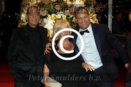 Amsterdam 13 oktober 2016
Televizierring 2016 in de heineken music Hall.
Carlo Boszhard met vriend en moeder