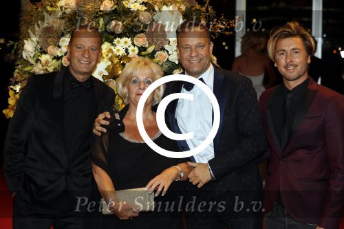 Amsterdam 13 oktober 2016
Televizierring 2016 in de heineken music Hall.
Carlo Boszhard met vriend en moeder