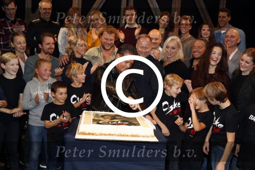 Schiedam 26 oktober 2016
Presentatie cast Ciske de Rat met oa Danny de Munk Bas Keijzer Ad Knippels Brigiite Nijman Ellen evers Sophie Veldhuizen en Boris v d Ham in schouwburg Schiedam. Albert Verlinde is er names stage entertainment.