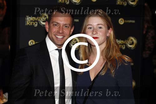 Amsterdam 13 oktober 2016
Televizierring 2016 in de heineken music Hall.
Dan Karaty met zijn vrouw