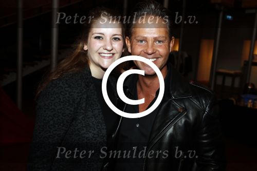 Schiedam 26 oktober 2016
Presentatie cast Ciske de Rat met oa Danny de Munk Bas Keijzer Ad Knippels Brigiite Nijman Ellen evers Sophie Veldhuizen en Boris v d Ham in schouwburg Schiedam. Albert Verlinde is er names stage entertainment. babeth v d Zalm