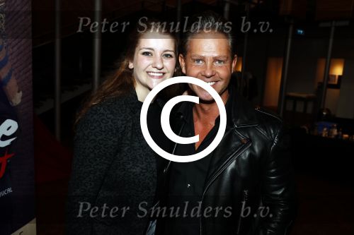 Schiedam 26 oktober 2016
Presentatie cast Ciske de Rat met oa Danny de Munk Bas Keijzer Ad Knippels Brigiite Nijman Ellen evers Sophie Veldhuizen en Boris v d Ham in schouwburg Schiedam. Albert Verlinde is er names stage entertainment. babeth v d Zalm