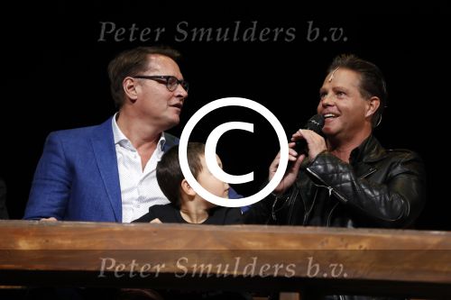 Schiedam 26 oktober 2016
Presentatie cast Ciske de Rat met oa Danny de Munk Bas Keijzer Ad Knippels Brigiite Nijman Ellen evers Sophie Veldhuizen en Boris v d Ham in schouwburg Schiedam. Albert Verlinde is er names stage entertainment.