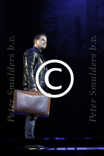 Schiedam 26 oktober 2016
Presentatie cast Ciske de Rat met oa Danny de Munk Bas Keijzer Ad Knippels Brigiite Nijman Ellen evers Sophie Veldhuizen en Boris v d Ham in schouwburg Schiedam. Albert Verlinde is er names stage entertainment.