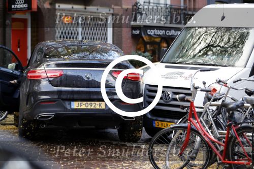 Amsterdam 2 november 2016
ajax speler el Ghazi rijdt met zijn mercedes tegen busje aan