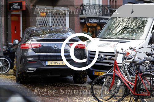 Amsterdam 2 november 2016
ajax speler el Ghazi rijdt met zijn mercedes tegen busje aan