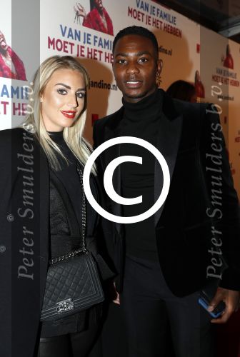 Rotterdam 16 oktober 2016
Premiere Jandino Asporaat met van je familie moet je het hebben in het oude Luxor. Eljero Elia en partner Sanne Hoogkramer