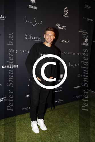 Halfweg 27 oktober 2016
Life after football LAF gala in the sugarfactory.
Sugar City

 
Evgeniy Levchenko