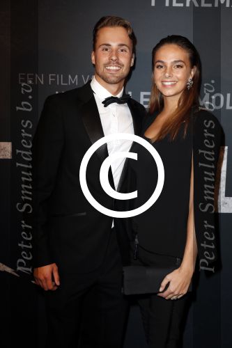 Amsterdam 31 oktober 2016 
Premiere fataal in Tuschinski. Fajah Lourens met een kennis