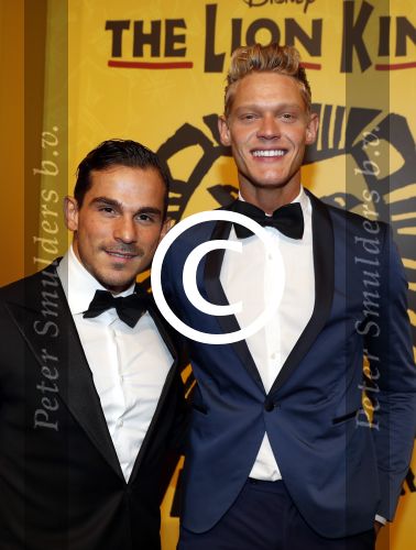 Scheveningen 30 oktober 2016
Premiere the lion king in het circustheater.
Ferry doedens met vriend Nuno