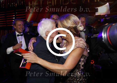 Amsterdam 13 oktober 2016
Televizierring 2016 in de heineken music Hall. Winnares Floortje Dessing met haar ouders