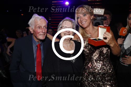 Amsterdam 13 oktober 2016
Televizierring 2016 in de heineken music Hall. Winnares Floortje Dessing met haar ouders
