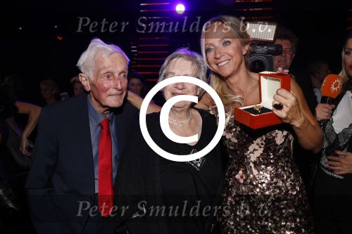 Amsterdam 13 oktober 2016
Televizierring 2016 in de heineken music Hall. Winnares Floortje Dessing met haar ouders