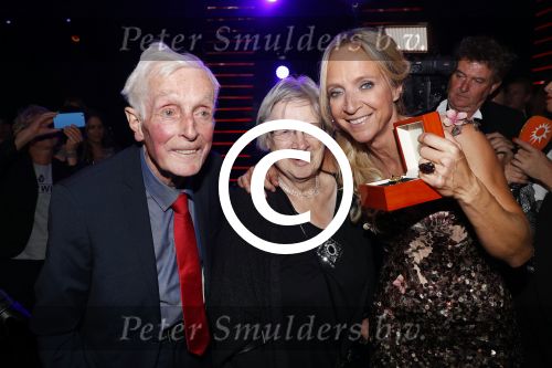 Amsterdam 13 oktober 2016
Televizierring 2016 in de heineken music Hall. Winnares Floortje Dessing met haar ouders