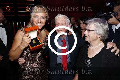 Amsterdam 13 oktober 2016
Televizierring 2016 in de heineken music Hall. Winnares Floortje Dessing met haar ouders
