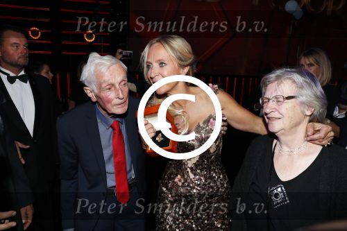 Amsterdam 13 oktober 2016
Televizierring 2016 in de heineken music Hall. Winnares Floortje Dessing met haar ouders