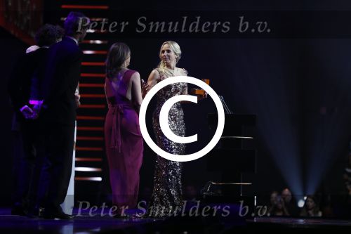 Amsterdam 13 oktober 2016
Televizierring 2016 in de heineken music Hall. Winnares Floortje Dessing met haar ouders