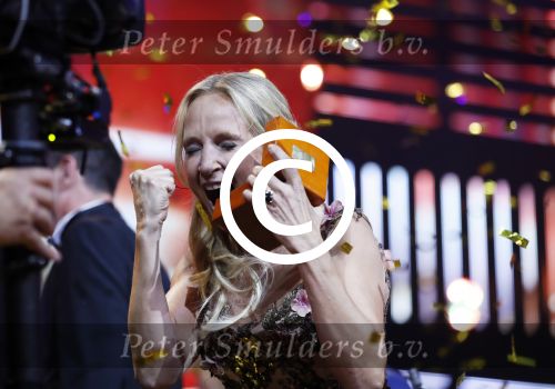 Amsterdam 13 oktober 2016
Televizierring 2016 in de heineken music Hall. Winnares Floortje Dessing met haar ouders