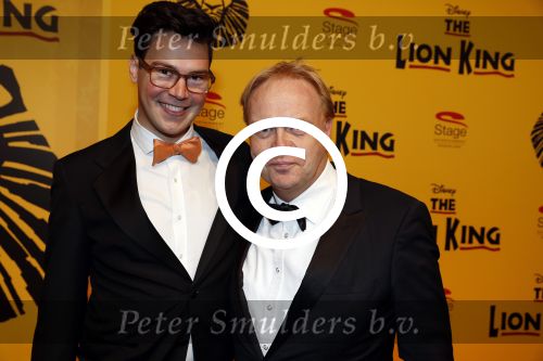 Scheveningen 30 oktober 2016
Premiere the lion king in het circustheater. Frits Huffnagel met een kennis