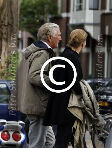 Amsterdam 8 oktober 2016
Frits Kroymans met een vriendin op de cornelis schuytstraat