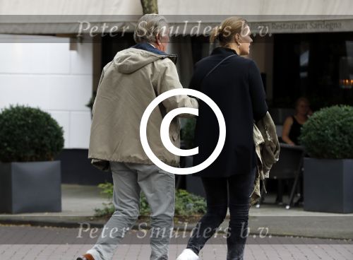 Amsterdam 8 oktober 2016
Frits Kroymans met een vriendin op de cornelis schuytstraat
