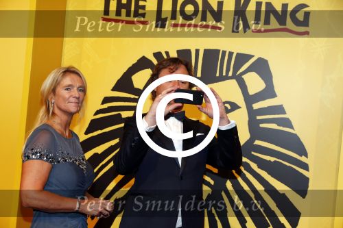 Scheveningen 30 oktober 2016
Premiere the lion king in het circustheater.
Frits Sissing met vrouw