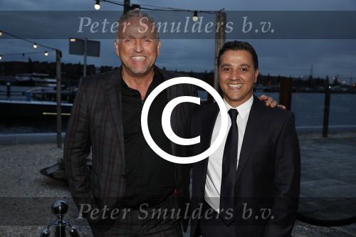 Amsterdam 8 oktober 2016
JFK Gala in the harbour club Amsterdam. Gordon met beste vriend Patrick