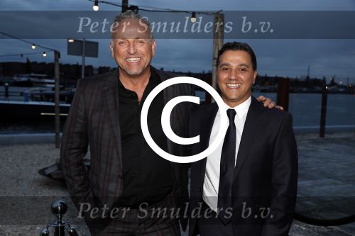 Amsterdam 8 oktober 2016
JFK Gala in the harbour club Amsterdam. Gordon met beste vriend Patrick