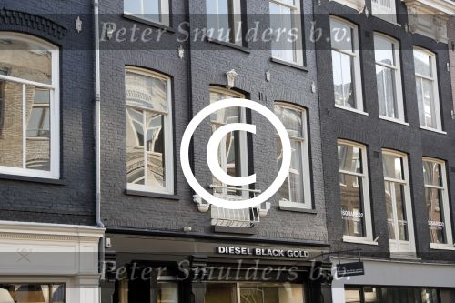 Amsterdam 22 oktober 2016
Boven de diesel store op de pc hooftstraat zou gordon gaan wonen