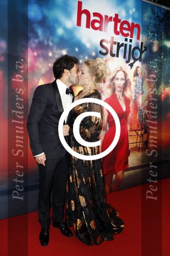 Amsterdam 24 oktober 2016
Premiere Hartenstrijd in Tuschinski. Hadewych Minis met haar man Tibor Lukacs