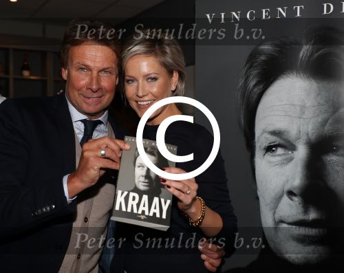 Lienden, 25 Oktober 2016
Boekuitreiking Hans Kraay Jr.
Hans Kraay Jr. Sofie Kraay