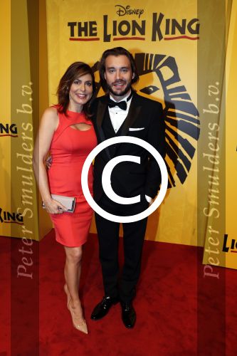Scheveningen 30 oktober 2016
Premiere the lion king in het circustheater.
Heleen v Royen met vriend Bart en zijn familie