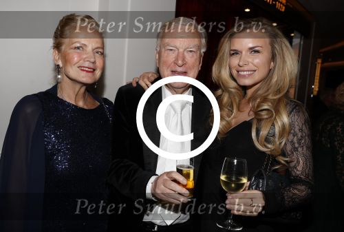 Scheveningen 30 oktober 2016
Premiere the lion king in het circustheater. Henk v d Meyde met vrouw Monica en dochter Elisa