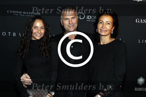 Halfweg 27 oktober 2016
Life after football LAF gala in the sugarfactory. Hens Begijn met vrouw en dochter