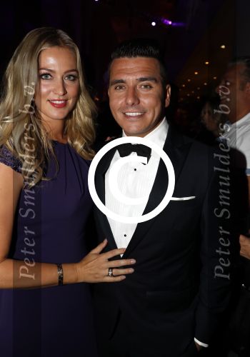Amsterdam 13 oktober 2016
Televizierring 2016 in de heineken music Hall.
Jan Smit met zijn vrouw