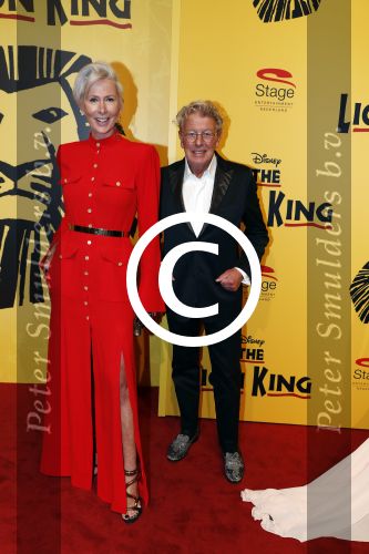 Scheveningen 30 oktober 2016
Premiere the lion king in het circustheater. jan en Monique des Bouvrie