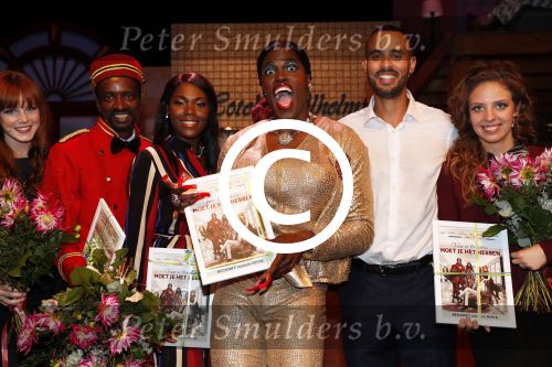 Rotterdam 16 oktober 2016
Premiere Jandino Asporaat met van je familie moet je het hebben in het oude Luxor.