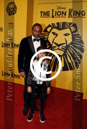 Scheveningen 30 oktober 2016
Premiere the lion king in het circustheater. Jerry Rustveld met dochter