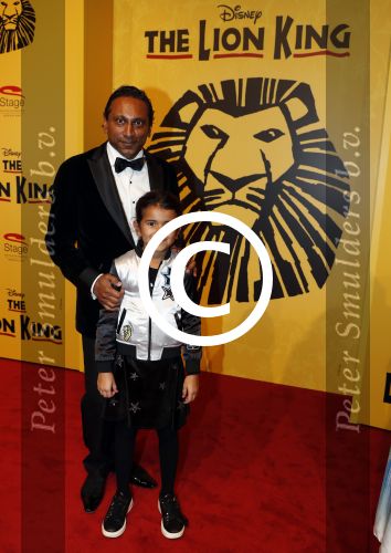 Scheveningen 30 oktober 2016
Premiere the lion king in het circustheater. Jerry Rustveld met dochter