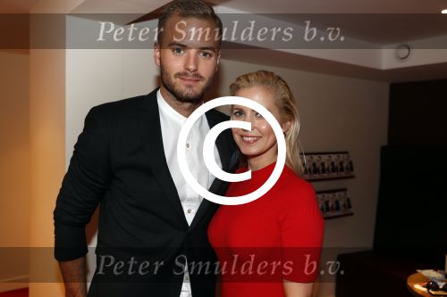 Leiden 9 oktober 2016
PremiÃ¨re Indecent Proposal met Matteo v d Grijn Roos v Erkel en Chris tates. Jim bakkum met zijn vrouw Bettina Holwerda