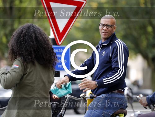 Amsterdam 8 oktober 2016 
Jimmy Geduld met zijn dochter op de fiets