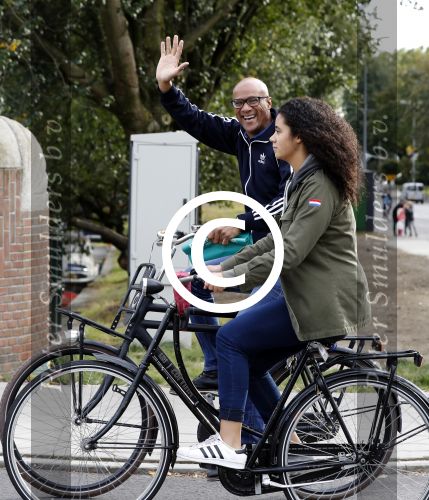 Amsterdam 8 oktober 2016 
Jimmy Geduld met zijn dochter op de fiets