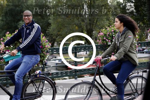 Amsterdam 8 oktober 2016 
Jimmy Geduld met zijn dochter op de fiets