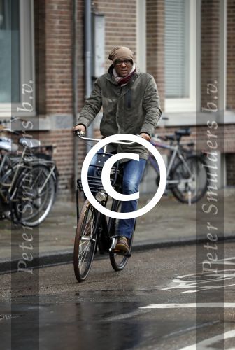 Amsterdam 9 november 2016
Jimmy Geduld op de fiets in de stad.