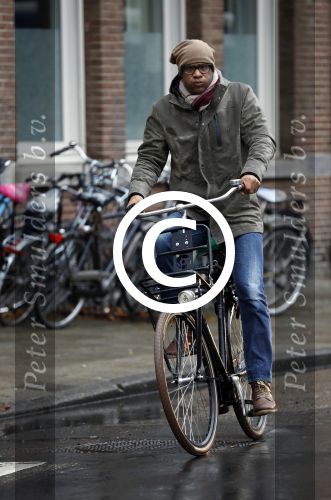Amsterdam 9 november 2016
Jimmy Geduld op de fiets in de stad.