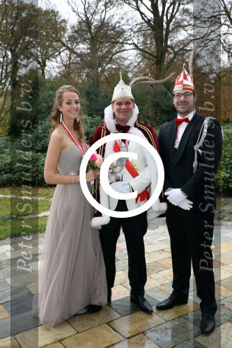 Driebergen, 20 November 2016 Jimmy Hoekstra (Prins Jim XLII) , Prins Candice (Candice de Bruin en Adjudant Mark Ligteringen van Stichting CV De Sparrennarren