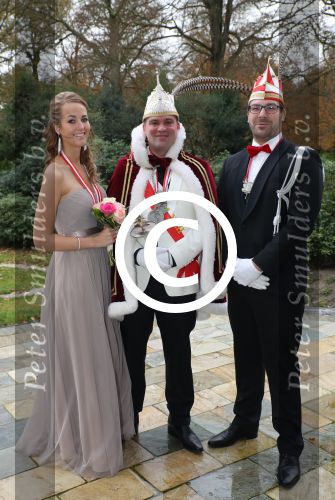 Driebergen, 20 November 2016 Jimmy Hoekstra (Prins Jim XLII) , Prins Candice (Candice de Bruin en Adjudant Mark Ligteringen van Stichting CV De Sparrennarren